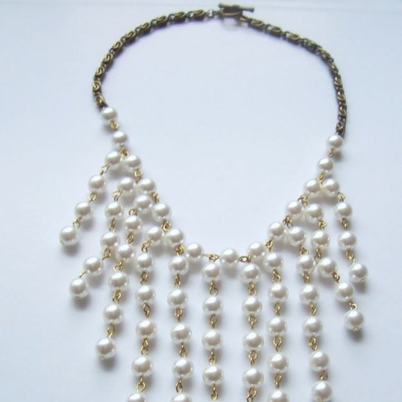 Hand Made - Elegant Pearl Necklace - Picture 2 of 5